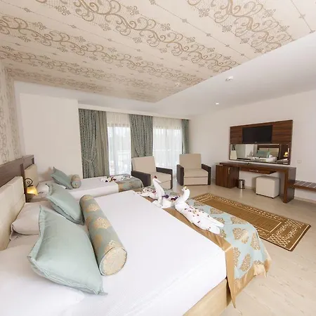 Iq Belek 3*