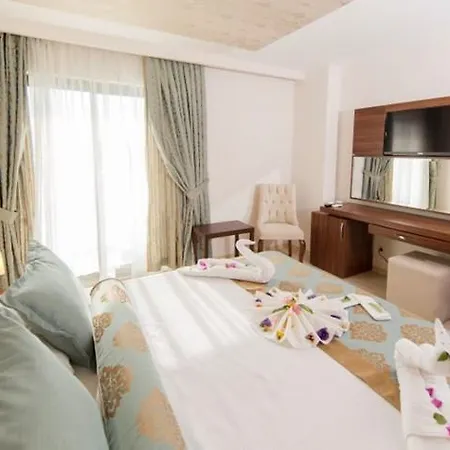 Iq Belek 3*