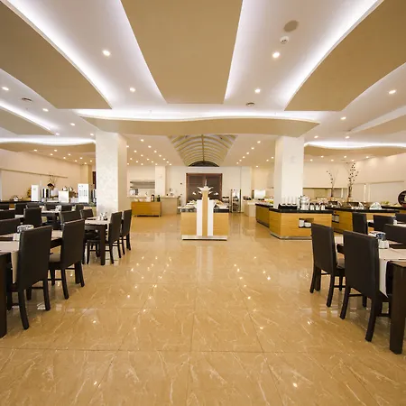Iq Belek 3*